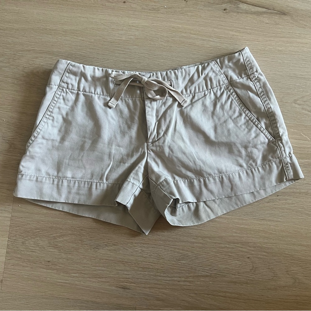 Vintage Khaki Gap Shorts size 0